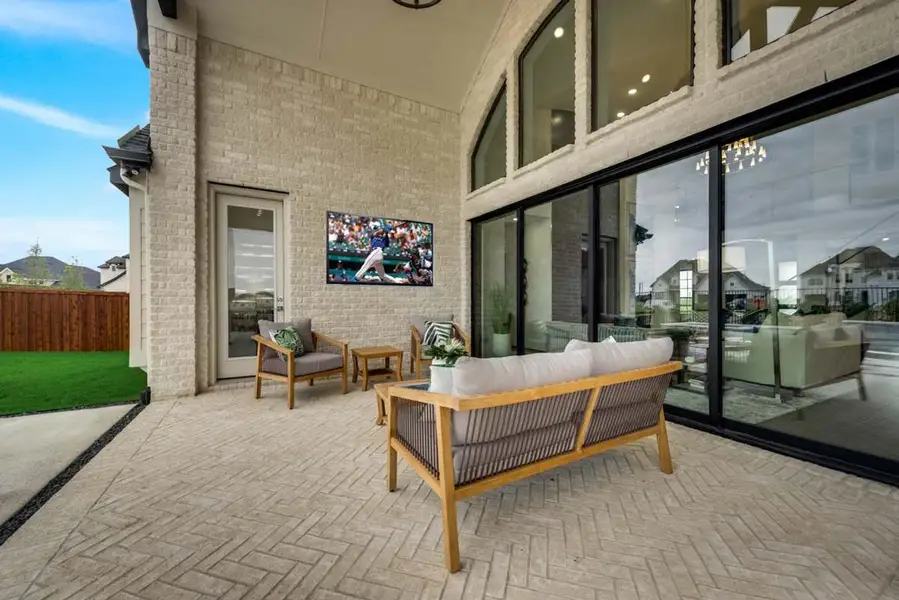 Representative exterior details of a home built from the Grand Whitehall by Grand Homes in Grand Oaks, Celina (Image 3).