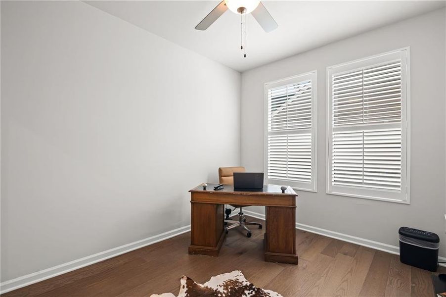 Furnished interior view inside a new home in Sun City Peachtree, Griffin (Image 19).