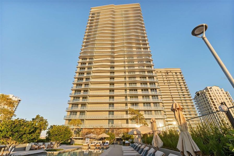 Condo located in Tampa, FL showcasing its design and architecture (Image 44). Condo located in Tampa, FL showcasing its design and architecture (Image 44).