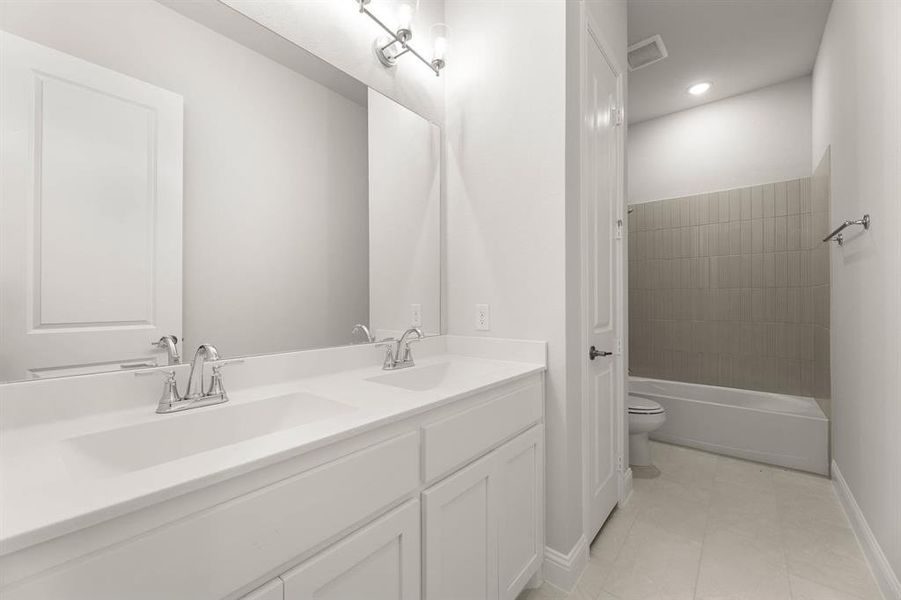 132 Evanston-Bathroom-2