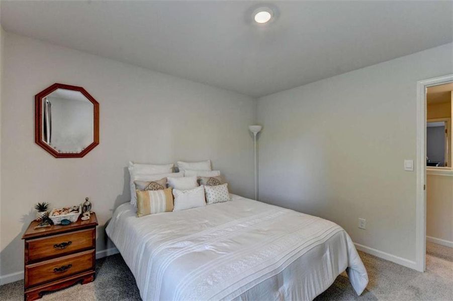 Furnished interior view inside a new home in Twin Lakes, Hoschton (Image 53).