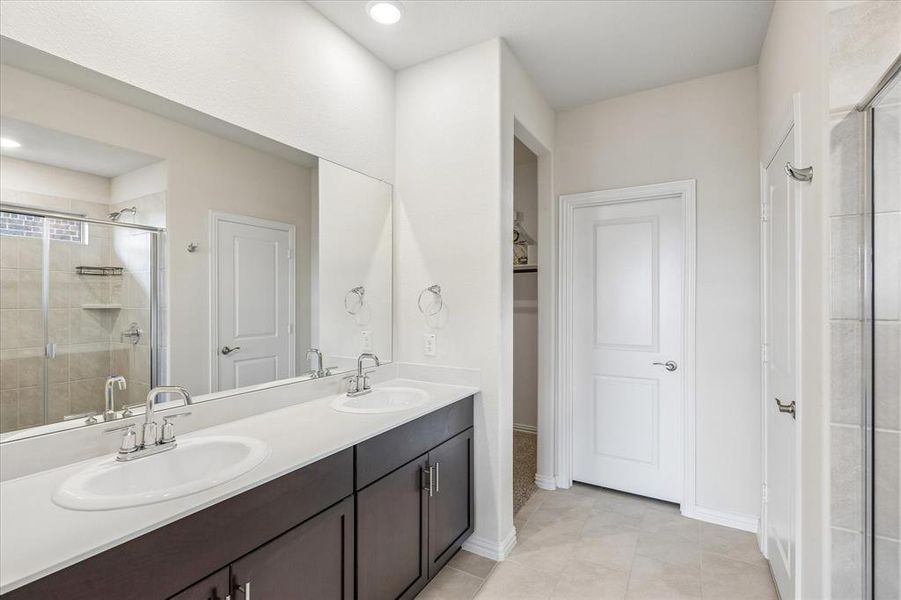 Furnished interior view inside a new home in Cibolo Hills, Fort Worth (Image 14).