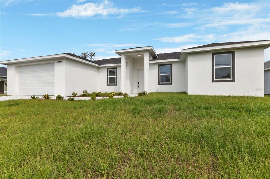 Exterior details and patio area of a home in , Port Charlotte (Image 18). Exterior details and patio area of a home in , Port Charlotte (Image 18).