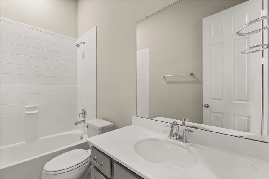 Note: Sample product photo. Actual exterior and interior selections may vary by homesite. Photo may be virtually staged Note: Sample product photo. Actual exterior and interior selections may vary by homesite. Photo may be virtually staged