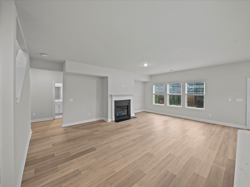 Spacious, unfurnished interior of a new home in Maxwell Commons, Easley (Image 10).