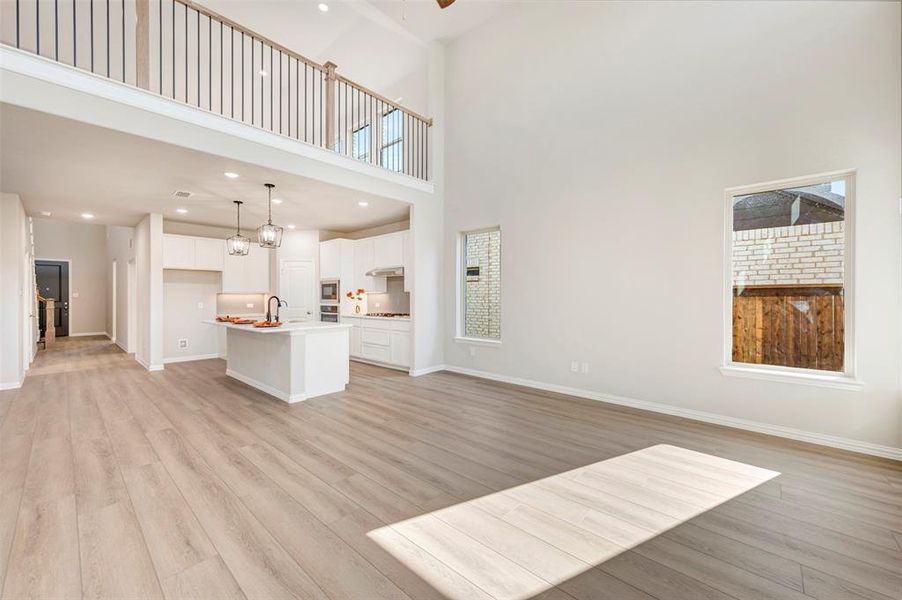 Spacious, unfurnished interior of a new home in Lily Creek at Sutton Fields, Aubrey (Image 30).