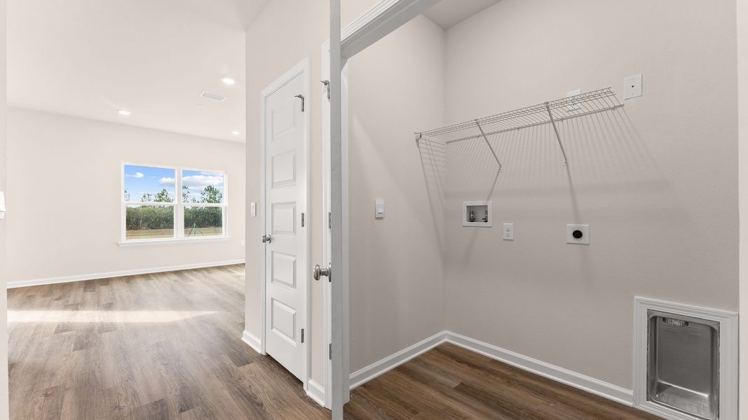 Spacious, unfurnished interior of a new home in Liberty, Panama City (Image 27).