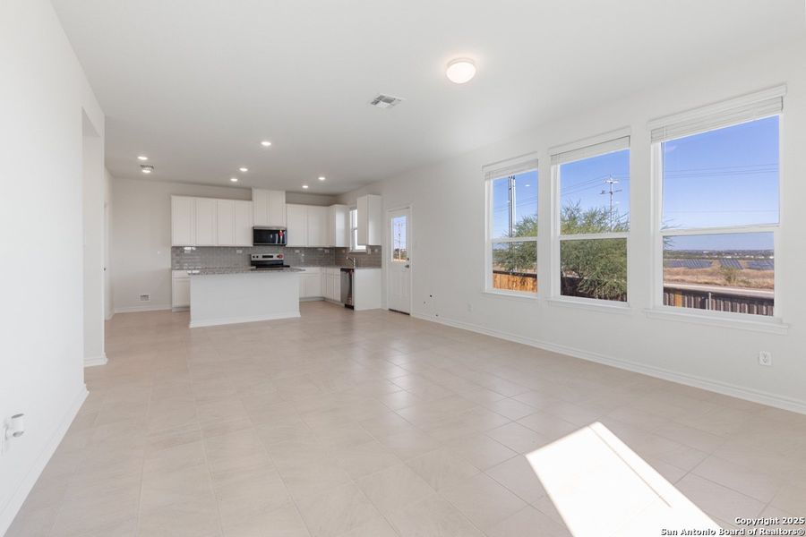 Spacious, unfurnished interior of a new home in Knox Ridge, Converse (Image 6). Spacious, unfurnished interior of a new home in Knox Ridge, Converse (Image 6).