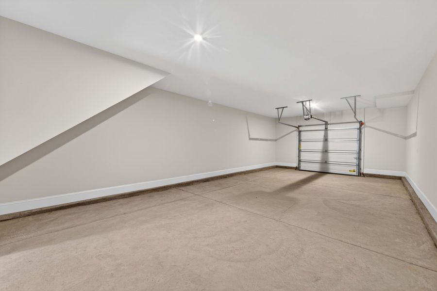 Spacious, unfurnished interior of a new home in Old Town Village, Waxhaw (Image 38). Spacious, unfurnished interior of a new home in Old Town Village, Waxhaw (Image 38).