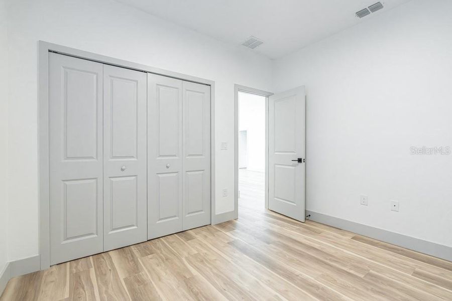 Spacious, unfurnished interior of a new home in , Apopka (Image 21).