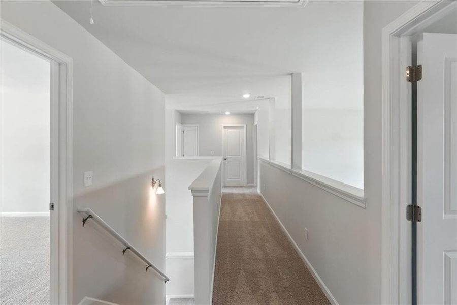 Spacious, unfurnished interior of a new home in Hampton Ridge, Jefferson (Image 12).
