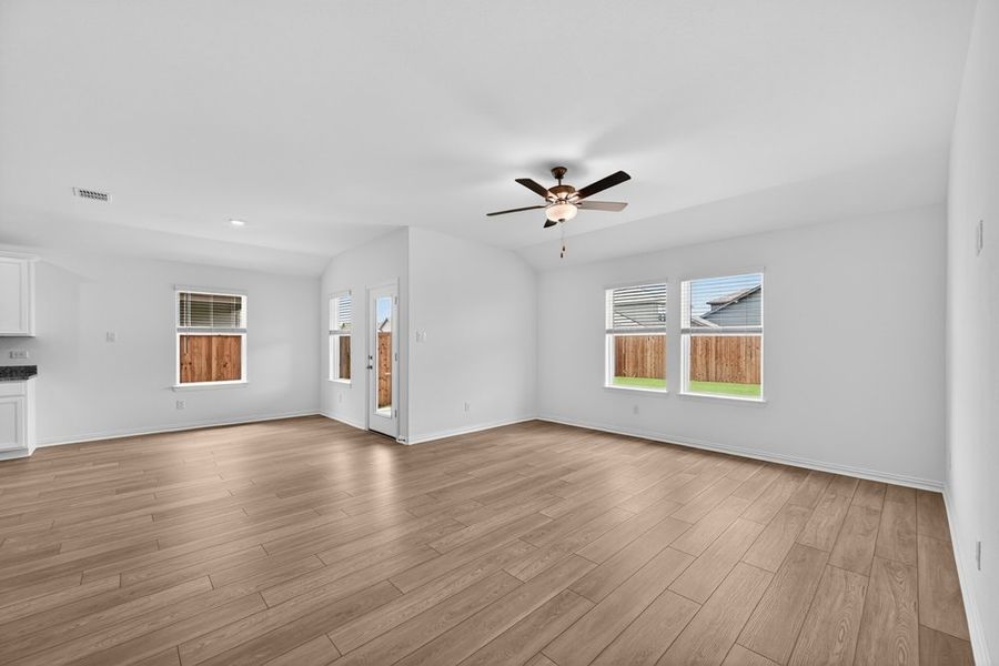 Spacious, unfurnished interior of a new home in River Ridge, Crandall (Image 14). Spacious, unfurnished interior of a new home in River Ridge, Crandall (Image 14).