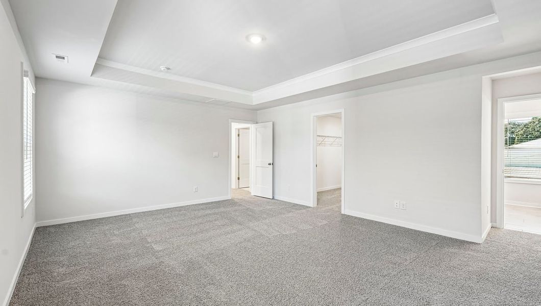 Spacious, unfurnished interior of a new home in Oak Grove Hill, Huntersville (Image 29).