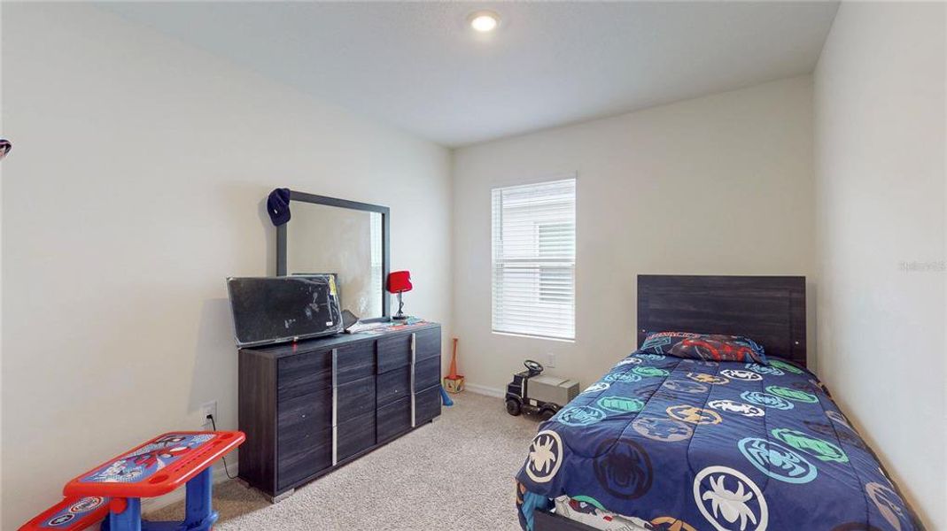 Furnished interior view inside a new home in , Umatilla (Image 10).