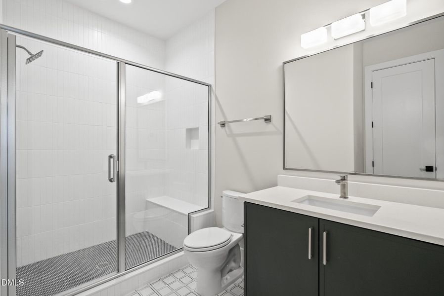 33 - 407 Waldo - Ground Level Bathroom