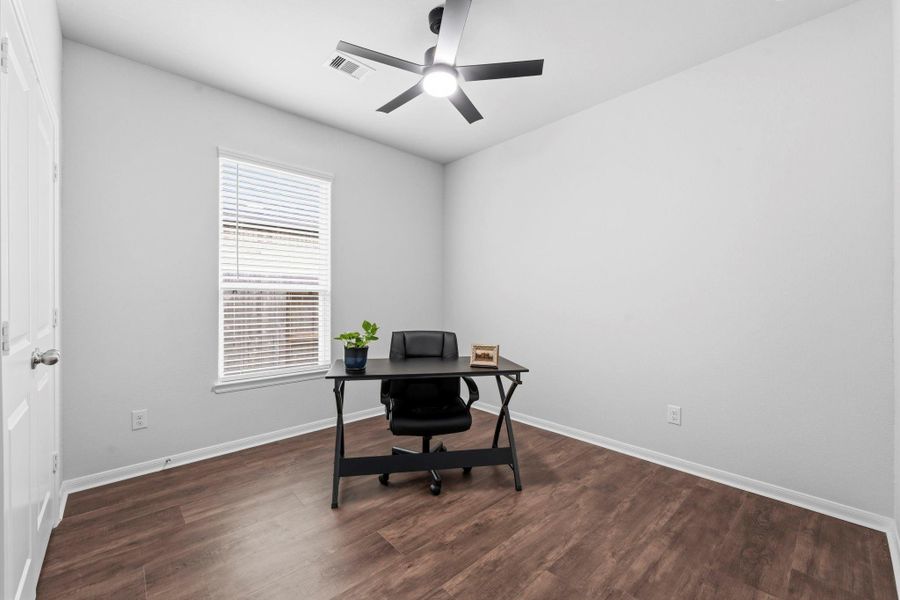 Whether you need a home office, study, or creative space, this versatile room is ready to fit your lifestyle. Whether you need a home office, study, or creative space, this versatile room is ready to fit your lifestyle.