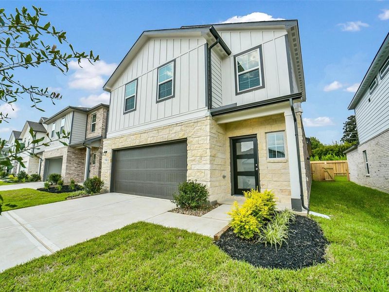 Exterior details and patio area of a home in Lakes at Black Oak, Magnolia (Image 2). Exterior details and patio area of a home in Lakes at Black Oak, Magnolia (Image 2).