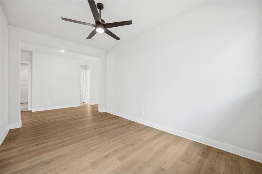 Spacious, unfurnished interior of a new home in Monterra - Classics, Fate (Image 24).