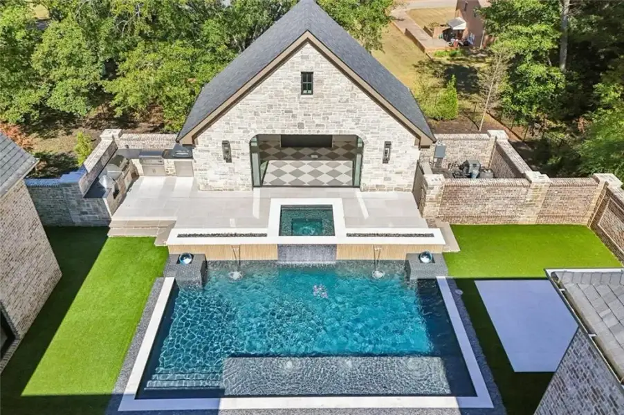 Exterior details and patio area of a home in , Alpharetta (Image 34).