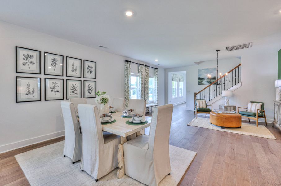 *Furnished model home example. Selections & finishes may vary. *Furnished model home example. Selections & finishes may vary.