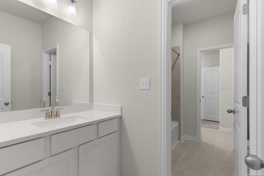 Furnished interior view inside a new home in Stream Waters, Seguin (Image 7). Furnished interior view inside a new home in Stream Waters, Seguin (Image 7).