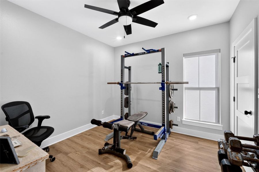 Furnished interior view inside a new home in , Kilgore (Image 40).
