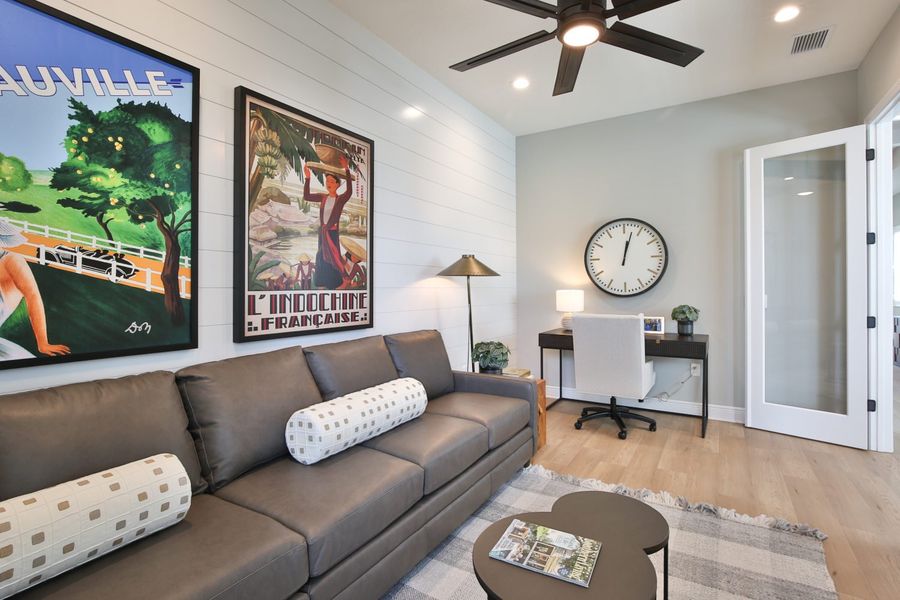 Furnished interior view inside a new home in Palm Grove, Lakewood Ranch (Image 25).