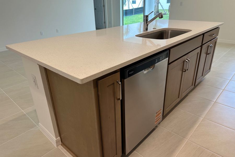 Modern Open-Concept Kitchen in Central Florida Home