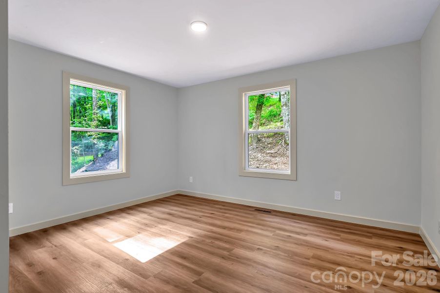Spacious, unfurnished interior of a new home in , Waynesville (Image 10).