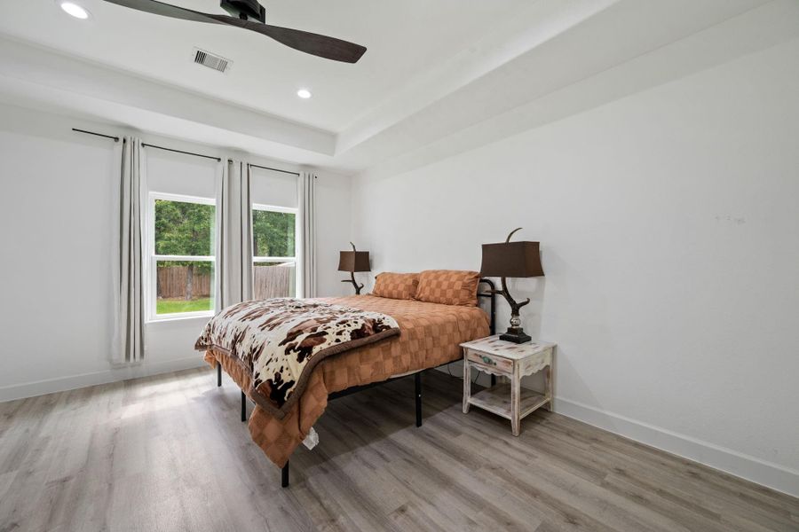Furnished interior view inside a new home in , Livingston (Image 15).