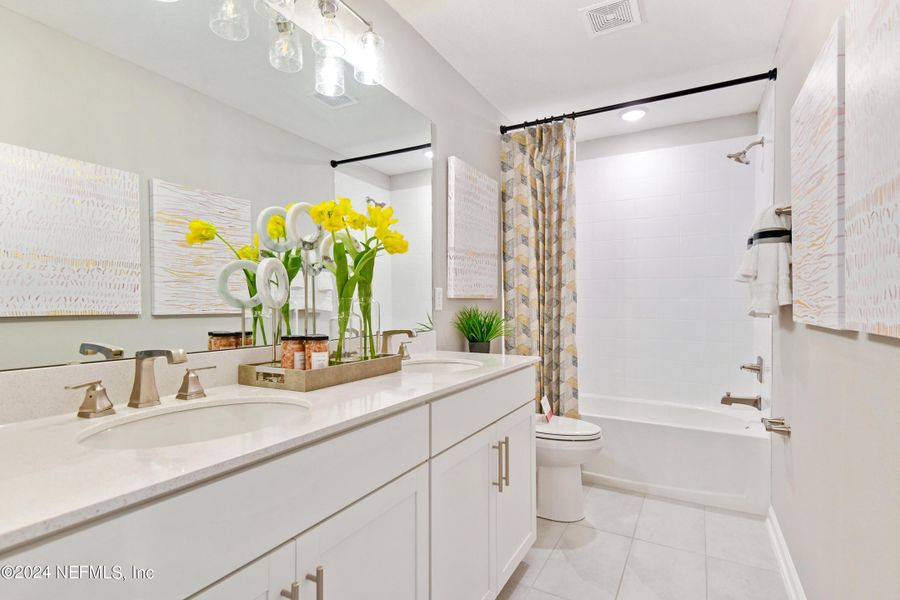 Furnished interior view inside a new home in , Jacksonville (Image 9).