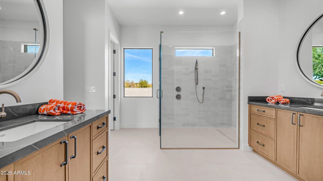 Lot 2 (30) - Copy Lot 2 (30) - Copy