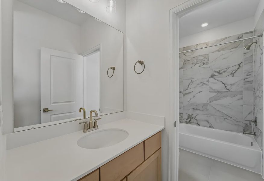 Homesite 7701 Bath 2 - 24 of 27