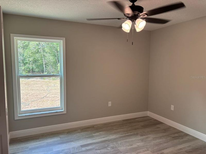 Spacious, unfurnished interior of a new home in , Dunnellon (Image 24).