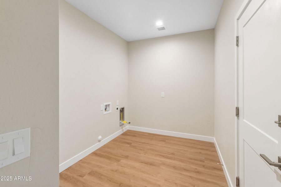 535-Cleopatra-Hill-26