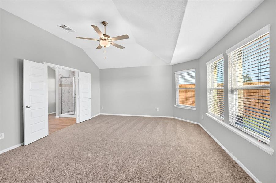 Spacious, unfurnished interior of a new home in Mobberly Farms, Pilot Point (Image 23). Spacious, unfurnished interior of a new home in Mobberly Farms, Pilot Point (Image 23).