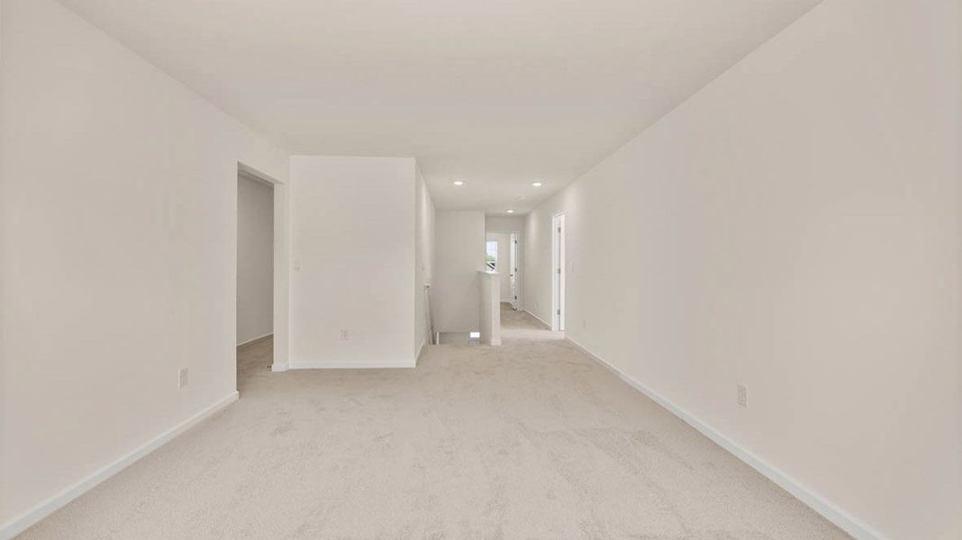 Spacious, unfurnished interior of a new home in Estates at Deer Hollow, Grovetown (Image 31).