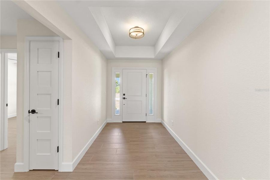 Spacious, unfurnished interior of a new home in , Rotonda West (Image 24).