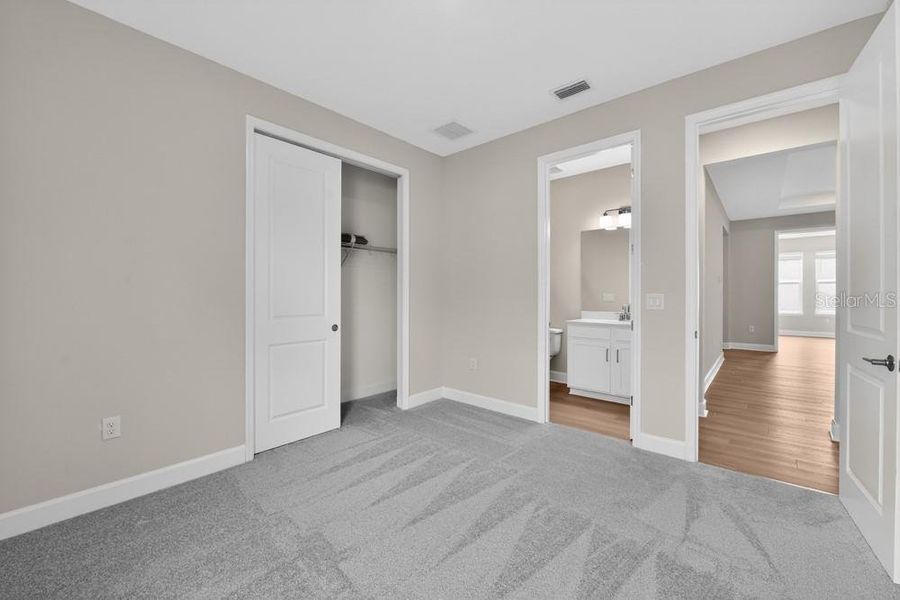 Spacious, unfurnished interior of a new home in Tiburon, Nokomis (Image 20). Spacious, unfurnished interior of a new home in Tiburon, Nokomis (Image 20).