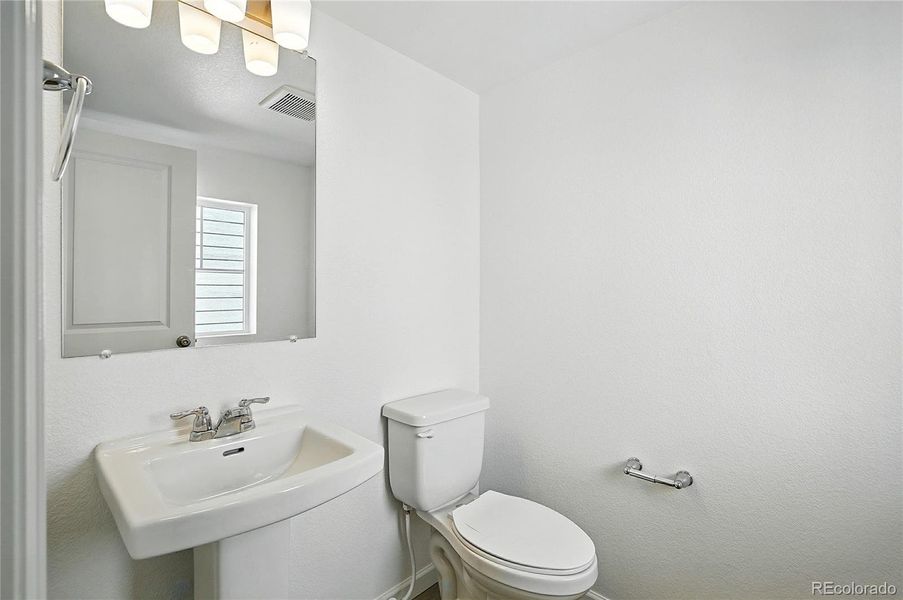 6581 E 148th Dr - Ready Now