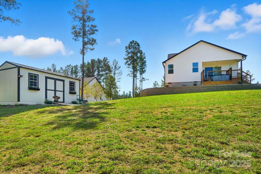 Image 34 of a home in .