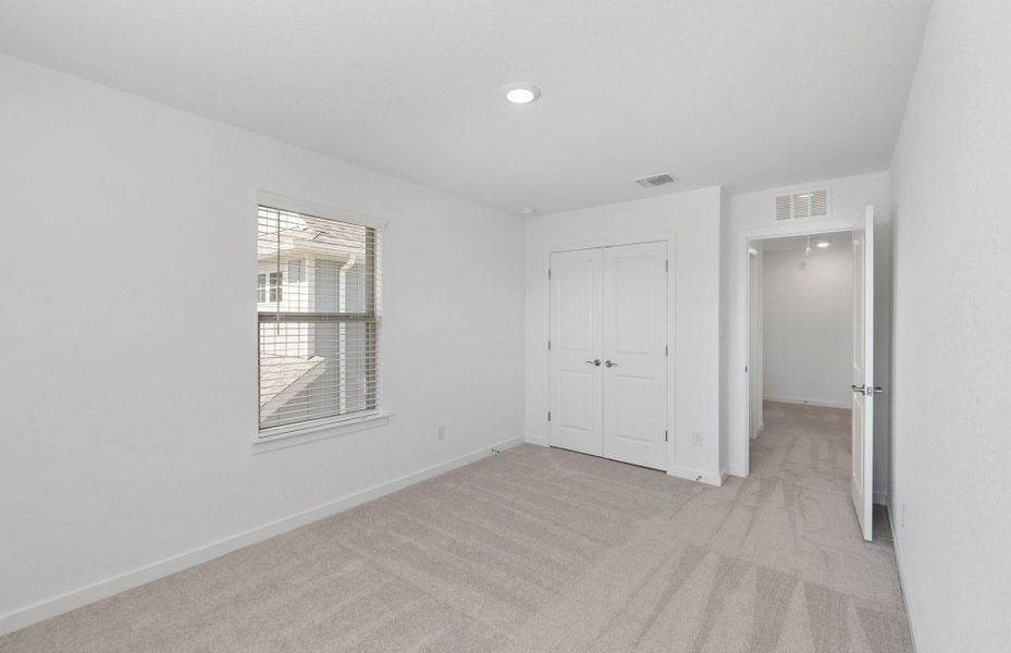 Spacious, unfurnished interior of a new home in Santa Rita Ranch, Liberty Hill (Image 33). Spacious, unfurnished interior of a new home in Santa Rita Ranch, Liberty Hill (Image 33).