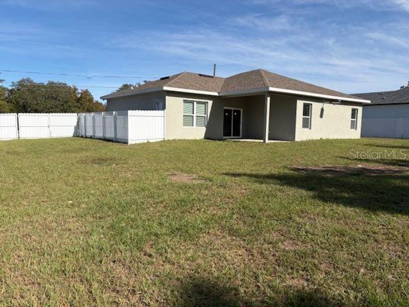 Exterior details and patio area of a home in , Ocala (Image 3).