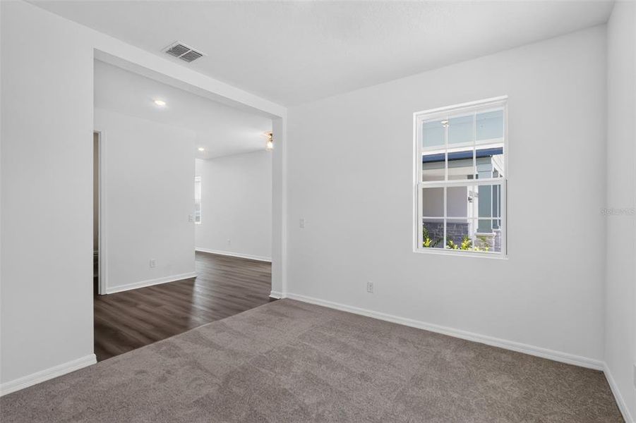 Spacious, unfurnished interior of a new home in , Kissimmee (Image 17).
