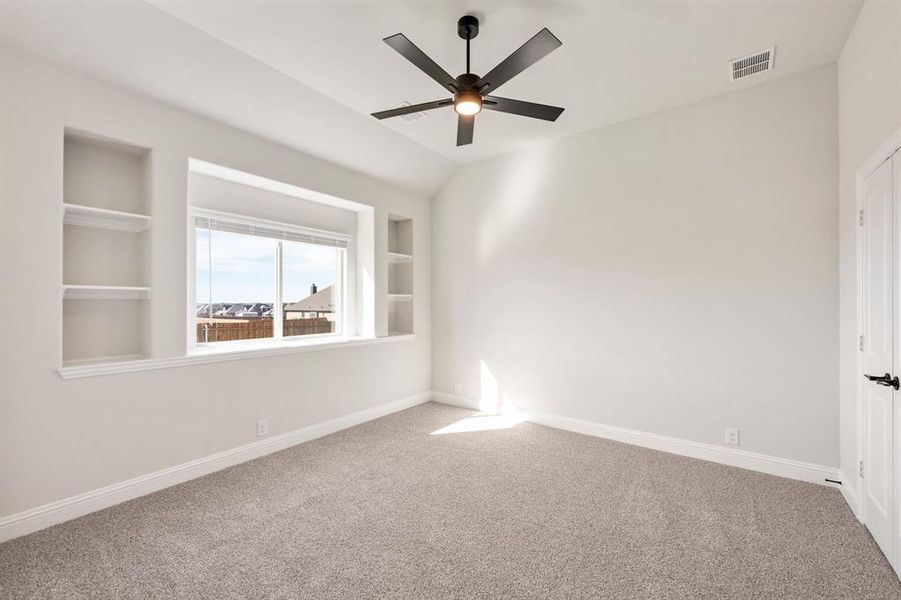 Spacious, unfurnished interior of a new home in Coyote Crossing, Godley (Image 38).