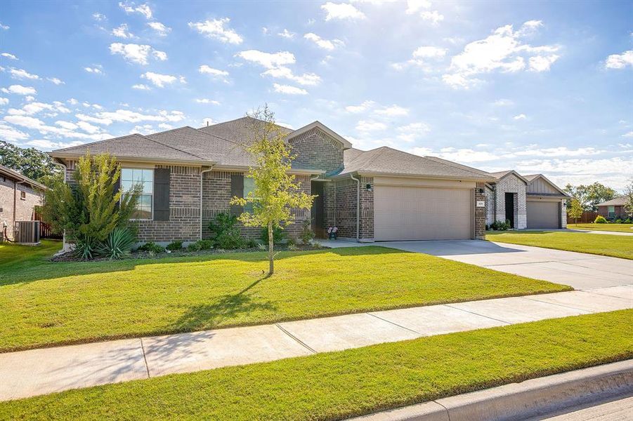 Image 35 of a home in .