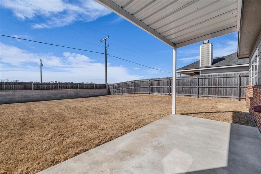 Exterior details and patio area of a home in , McGregor (Image 4).