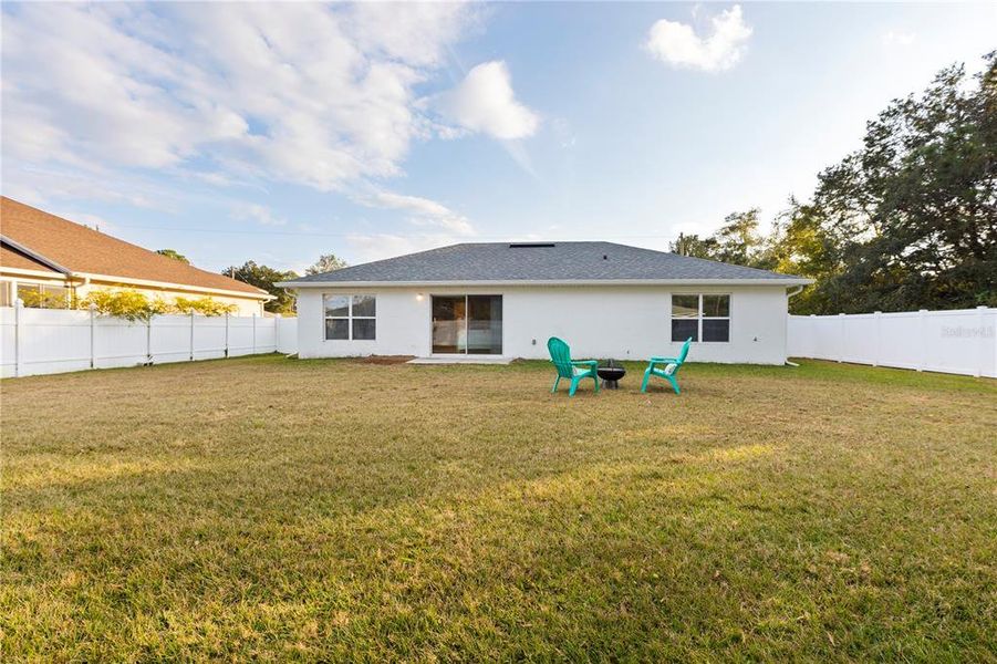 Exterior details and patio area of a home in , Palm Coast (Image 23).