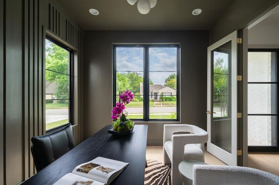 Furnished interior view inside a new home in , Dallas (Image 14).