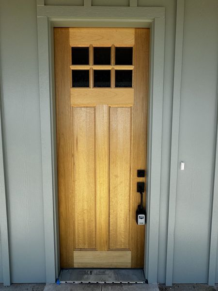 Exterior details and patio area of a home in Freeman Ranch, Weatherford (Image 3).